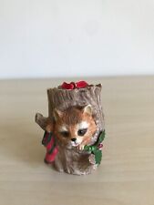 Gato Salvaje en Hueco con Calcetín y Bayas Resina Adorno de Navidad 2.5" Raro segunda mano  Embacar hacia Argentina