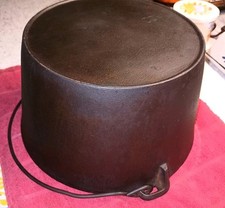 Antiga Chaleira de Fundo Plano Lodge de Ferro Fundido #8 com Fiança Rabiscada à Mão KYH Restaurada!, usado comprar usado  Enviando para Brazil