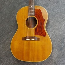 Gibson 1967 chitarra usato Gibson 1967 chitarra usato  Spedire a Italy