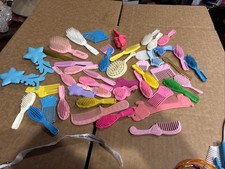 50 peines y cepillos para muñecas segunda mano  Embacar hacia Mexico