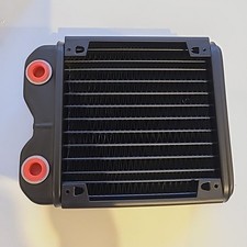 Thermaltake pacific rl120 gebraucht kaufen  Völklingen