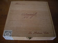 Davidoff wooden cigar d'occasion  Expédié en Belgium