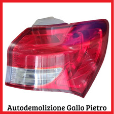 Fanale posteriore destro usato  Taranto
