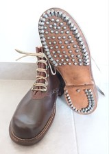 Paire chaussures cloutés d'occasion  Pontarlier