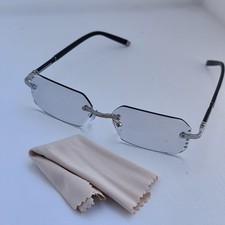 Occhiali fotocromatici unisex usato  Milano