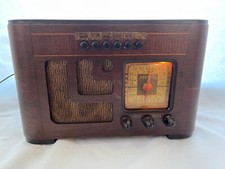 1940 Philco 40-124 Estojo de Madeira Inclinado Rádio de Mesa Frontal - Funciona - Beleza!!! comprar usado  Enviando para Brazil