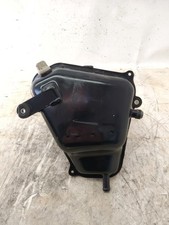 Engine oil tank usato  Italia