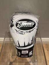 Luvas de boxe B&W Comic Twins FBGVL4-66 12 oz couro muay thai sparring/treinamento comprar usado  Enviando para Brazil