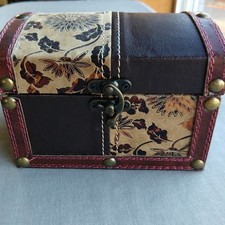Floral jewelry box for sale  Hillsboro