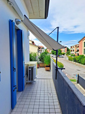 Ombrellone balcone terrazzo usato  Spresiano