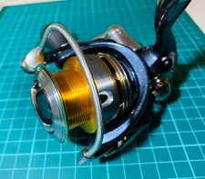 Daiwa certate 2500 usato Daiwa certate 2500 usato  Spedire a Italy