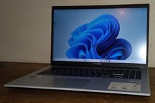Notebook asus vivobook usato  Giugliano in Campania