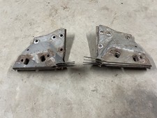 PAR SUPERIOR DE SUPORTES DE MONTAGEM PARA GRELHA 1973-1977 FORD TRUCK F100 F150 F250 F350  comprar usado PAR SUPERIOR DE SUPORTES DE MONTAGEM PARA GRELHA 1973-1977 FORD TRUCK F100 F150 F250 F350  comprar usado  Enviando para Brazil