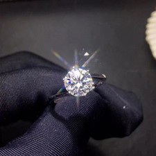 Carat round cut for sale  LEEDS