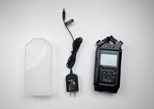 Zoom h4n pro d'occasion  Expédié en Belgium
