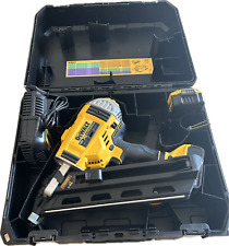 Dewalt dcn692p2 sparachiodi usato  Catania