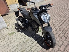 ktm 390 duke 2017 usato  Milano