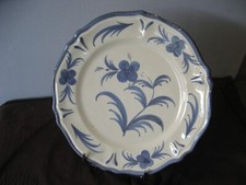 Jolie assiette faïence d'occasion  Lorgues