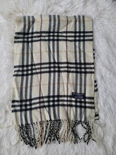 Echarpe burberry d'occasion  Montmagny