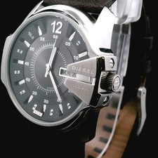 Diesel - Relógio masculino Master Chief pulseira de couro, marrom escuro, 45x51mm comprar usado Diesel - Relógio masculino Master Chief pulseira de couro, marrom escuro, 45x51mm comprar usado  Enviando para Brazil