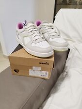 Scarpe donna sportive usato  Valenzano