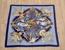 Foulard hermes clair d'occasion  Châtillon