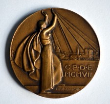 Belle medaille femme d'occasion  Argenteuil
