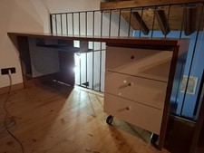 Scrivania legno con usato  Parabiago