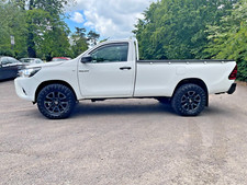 2017 toyota hilux for sale  UK