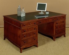 Large mahogany pedestal for sale  LLANDUDNO JUNCTION