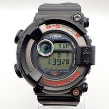 Casio shock 8200 d'occasion  Expédié en France