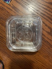 Usado, RARO VINTAGE GE emblema em relevo pequeno 4” quadrado vidro transparente geladeira prato e tampa comprar usado  Enviando para Brazil