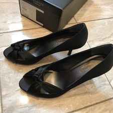 Beautiful black satin for sale  Calverton