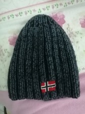 Cappello bimbo napapijri usato  Grumo Nevano