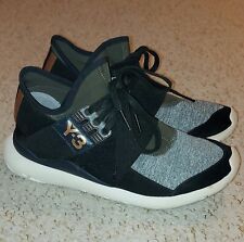 Adidas qasa elle for sale  READING