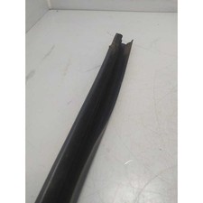 Guarnizione vetro portiera usato  Mineo