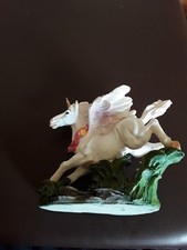 Kensington giftware unicorn for sale  PORTHCAWL