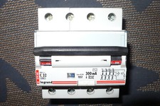 Disjoncteur differentiel tetra d'occasion  Barr