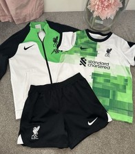 liverpool kit 6 7 years for sale liverpool kit 6 7 years for sale HULL