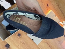 Sapato Slip-On Feminino TOMS Classic Core Alpargata Preto Tamanho 9 Flats N6, usado comprar usado Sapato Slip-On Feminino TOMS Classic Core Alpargata Preto Tamanho 9 Flats N6, usado comprar usado  Enviando para Brazil