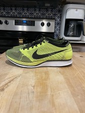 Nike Flyknit Racer Volt 2012 Masculino Tamanho 9.5 - 526628 721, usado comprar usado Nike Flyknit Racer Volt 2012 Masculino Tamanho 9.5 - 526628 721, usado comprar usado  Enviando para Brazil