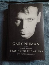Praying the aliens gebraucht kaufen  Norderstedt