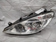 Faro anteriore sinistro usato  Italia