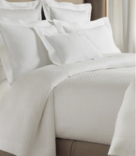 Colcha queen Immaculate Peacock Alley Alyssa Matelassé cobertor BRANCA DE NEVE comprar usado Colcha queen Immaculate Peacock Alley Alyssa Matelassé cobertor BRANCA DE NEVE comprar usado  Enviando para Brazil