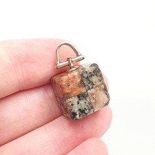 Usado, Colar antigo 9 quilates ouro 9k pingente de granito Aberdeenshire cubo quadrado comprar usado  Enviando para Brazil
