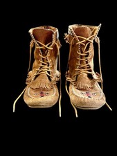 Minnetonka moccasins size for sale  Burleson