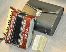 Acordeão pequeno russo antigo criança malish soviético 14 chaves acordeão URSS, usado comprar usado  Enviando para Brazil