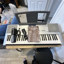 Yamaha psr e323 for sale  BRIGHTON