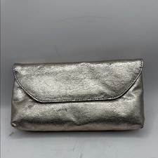 Bolsa de mão BareMinerals prata dourada carteira elegante coquetel craquelado, usado comprar usado  Enviando para Brazil