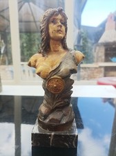 Joli buste xixème d'occasion Joli buste xixème d'occasion  Estissac